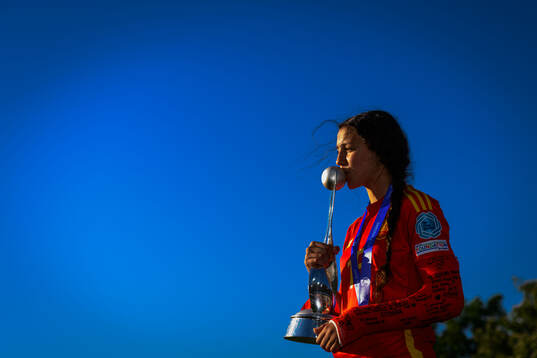 Silvia Fernandez of Spain celebrate