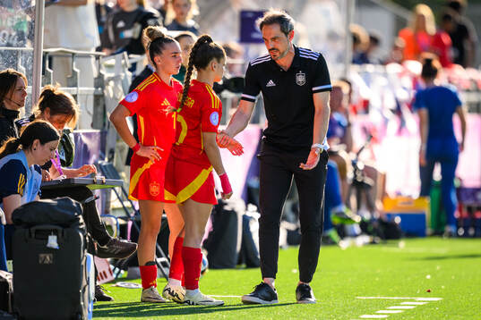 Head coach Kenio Gonzalo of Spain