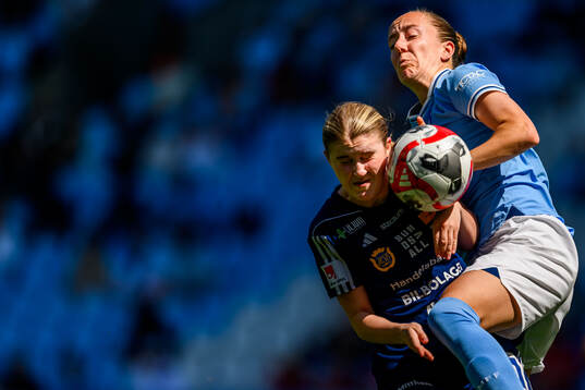 Sundsvalls Linnea Sahlin och Malmö FFs Anna Plantin