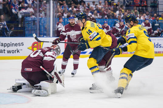 Joel Eriksson Ek and Adrian Kempe of Sweden