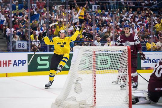 Fabian Zetterlund of Sweden celebrates