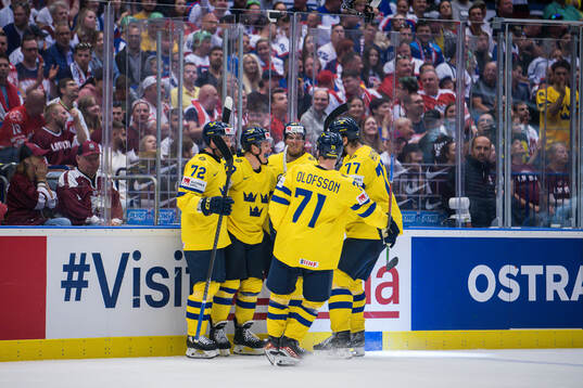Fabian Zetterlund of Sweden celebrates