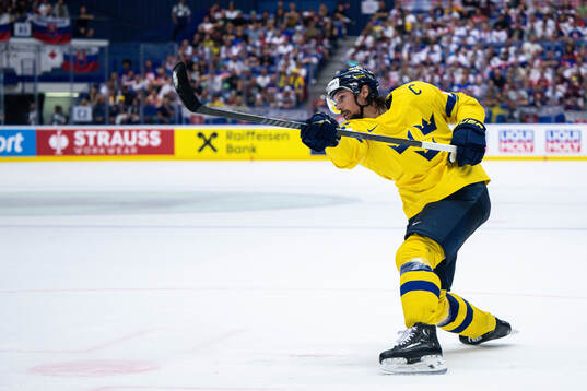 Erik Karlsson of Sweden