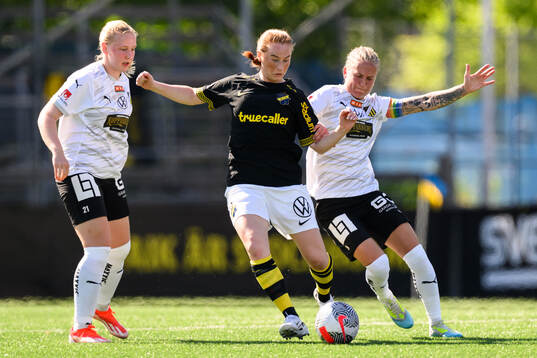 Häckens Johanna Fossdalsá Sørensen och Filippa Curmark