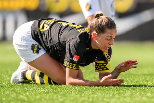 AIKs Jennie Nordin blöder