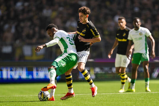 Hammarbys Shaquille Pinas och AIKs Taha Ayari