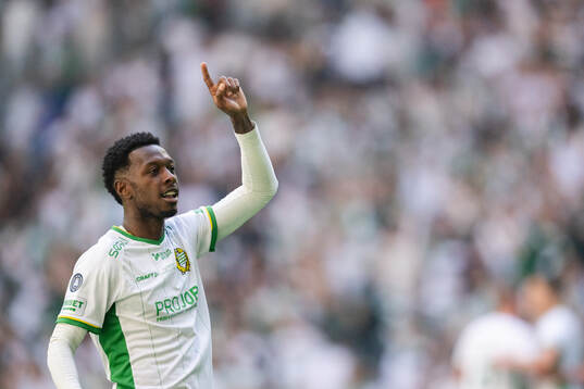 Hammarbys Shaquille Pinas jublar