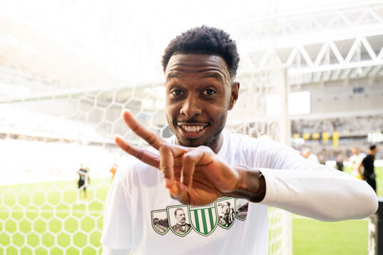 Hammarbys Shaquille Pinas jublar