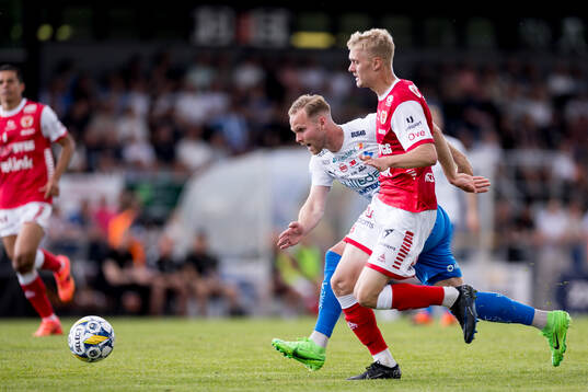 Värnamos Gustav Engvall och Kalmars Rony Jansson
