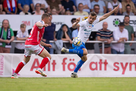 Kalmars Alexander Gersbach och Värnamos Ajdin Zeljkovic