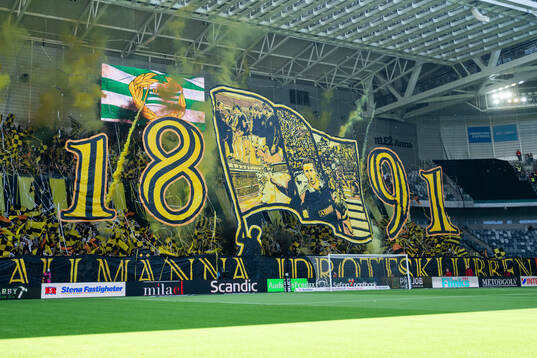 AIKs supportrar med tifo