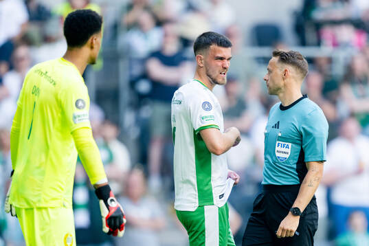 Hammarbys Pavle Vagic har ont