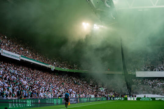 Hammarbys supportrar med tifo