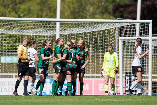 Varbergs Moa Ivarsson jublar