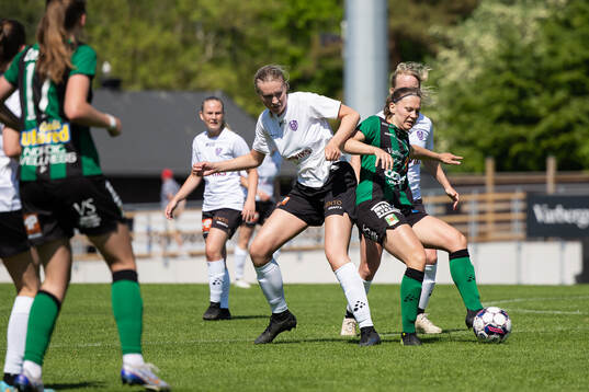 Valders Elsa Wallner och Varbergs Evelina Bengtsson