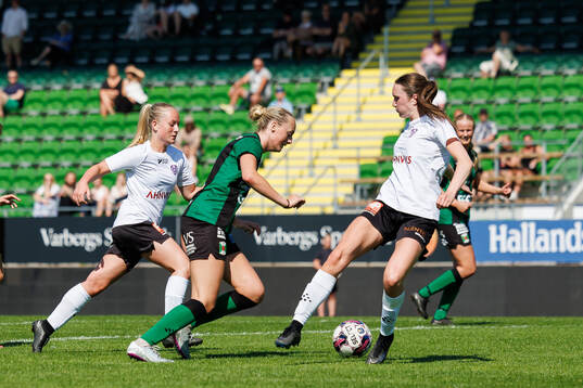 Valders Tova Lundberg och Varbergs Lilly Borgman