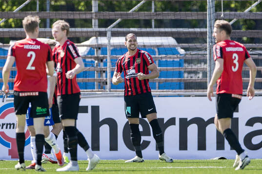 Brommapojkarnas Nikola Vasic jublar