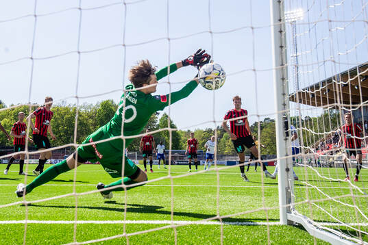 IFK Norrköpings Christoffer Nyman gör 1-1 bakom