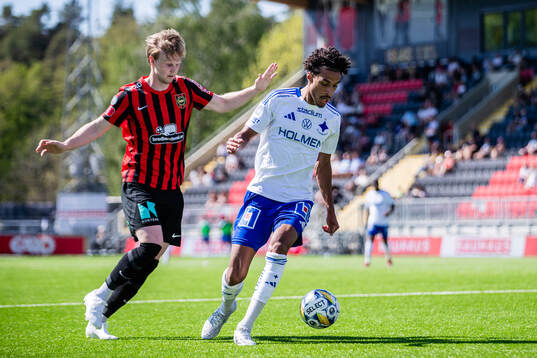 BrommapojkarnasTim Waker och IFK Norrköpings Jesper Ceesay