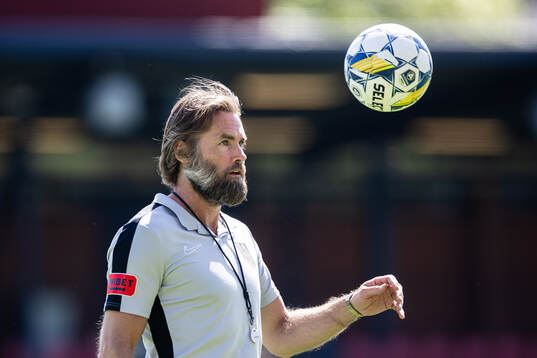 Brommapojkarnas tränare Olof Mellberg