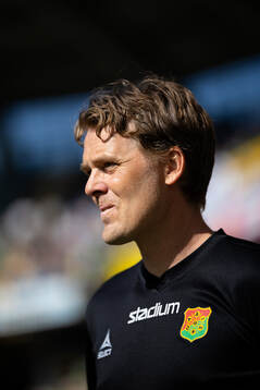 GAIS tränare Fredrik Holmberg innan fotbollsmatchen i