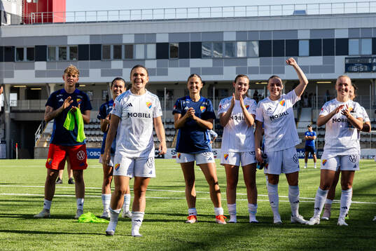 Djurgårdens spelare jubalr