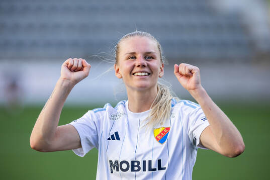 Djurgårdens Nellie Lilja jublar