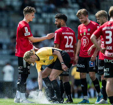 Örebros Erik Mc Cue deppar