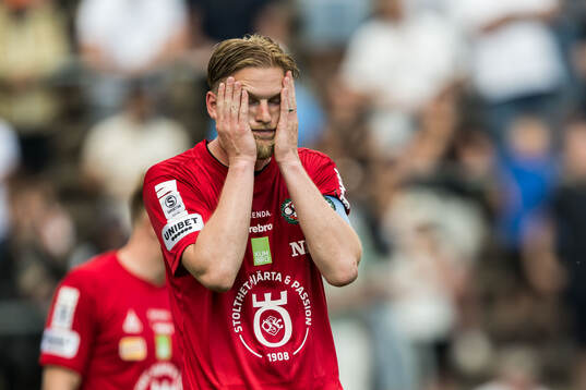 Örebros Karl Holmberg deppar