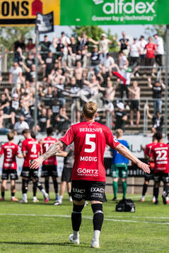 Örebros Jesper Modig jublar