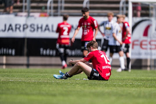 Örebros Niclas Bergmark deppar