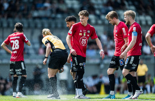 Örebros Erik Mc Cue och