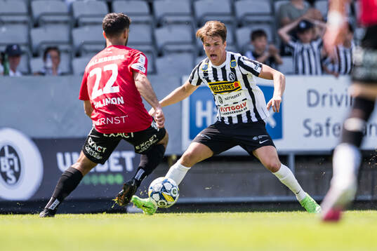 Örebros Lucas Shlimon och Landskronas Victor Karlsson