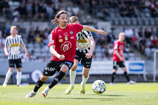 Örebros Adam Bark