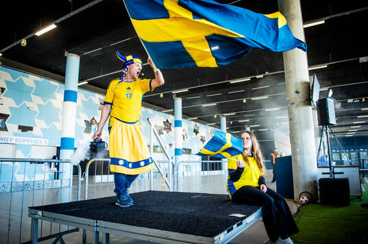 Skådespelarna Matthias Hahne Thorbjörnsson och Minna Ehn
