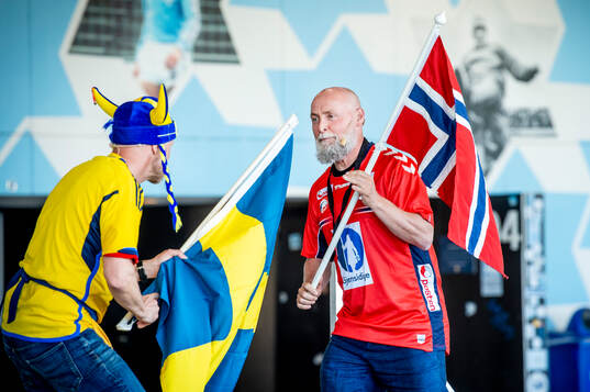 Skådespelaren Matthias Hahne Thorbjörnsson och docent