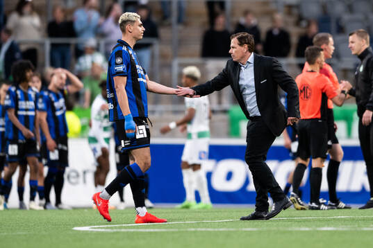 Sirius Yousef Salech och tränare Christer Mattiasson deppar