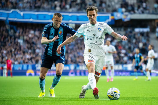 Djurgårdens Piotr Johansson och Halmstads Villiam Granath