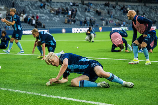 Djurgårdens Lucas Bergvall jublar