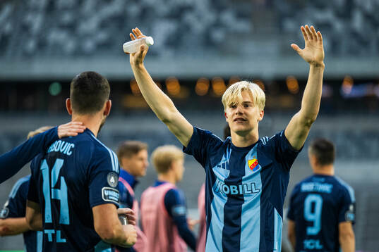 Djurgårdens Lucas Bergvall jublar