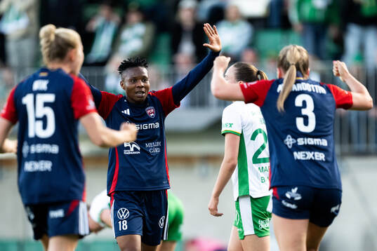 FC Rosengårds Halimatu Ibrahim Ayinde jublar