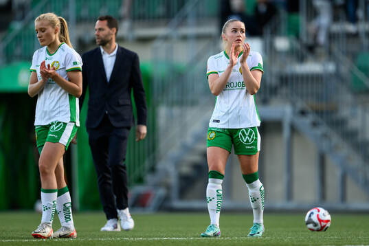 Hammarbys Smilla Holmberg och Anna Jøsendal deppar