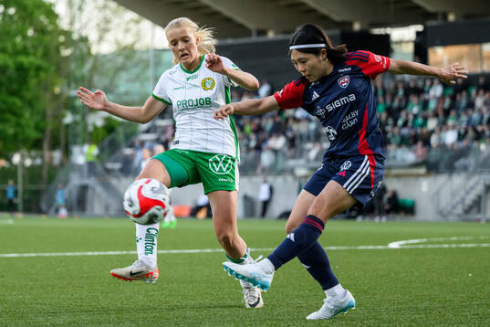 Hammarbys Smilla Holmberg och FC Rosengårds Mai Kadowaki