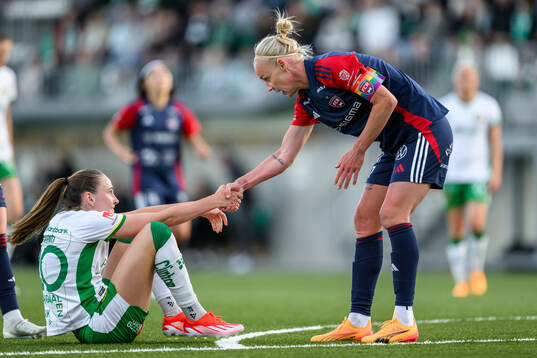 Hammarbys Vilde Hasund och FC Rosengårds Caroline Seger
