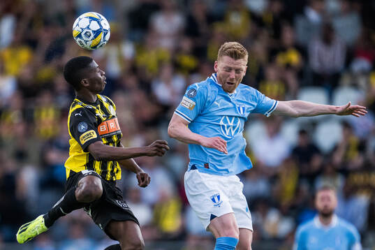 Häckens Akoua Romeo Amane och Malmö FFs Anders