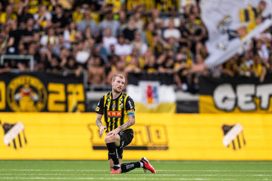 Häckens Simon Gustafson deppar