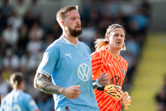 Malmö FFs Pontus Jansson och målvakt Johan Dahlin