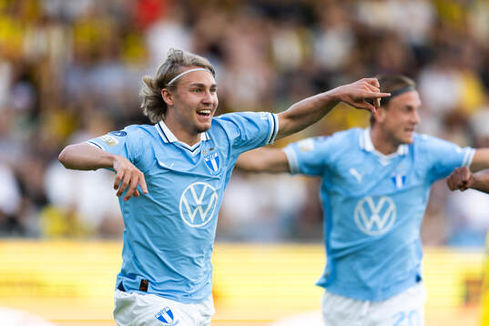 Malmö FFs Sebastian Nanasi jublar