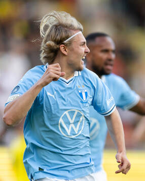 Malmö FFs Sebastian Nanasi jublar