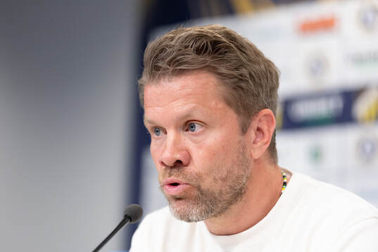 Häckens tränare Pål Arne Johansen  på presskonferensen
